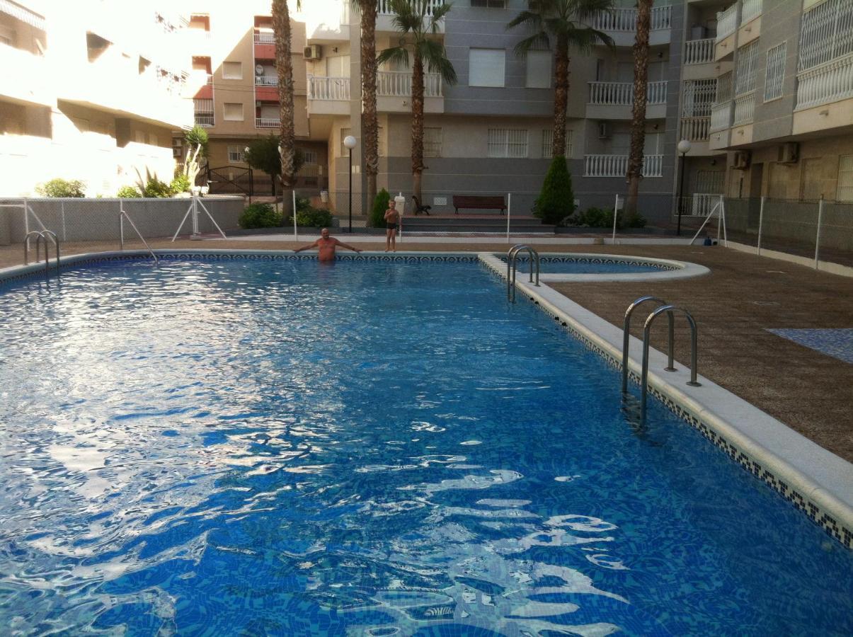 Exceptionnel Appartement En Espagne Torrevieja Zewnętrze zdjęcie